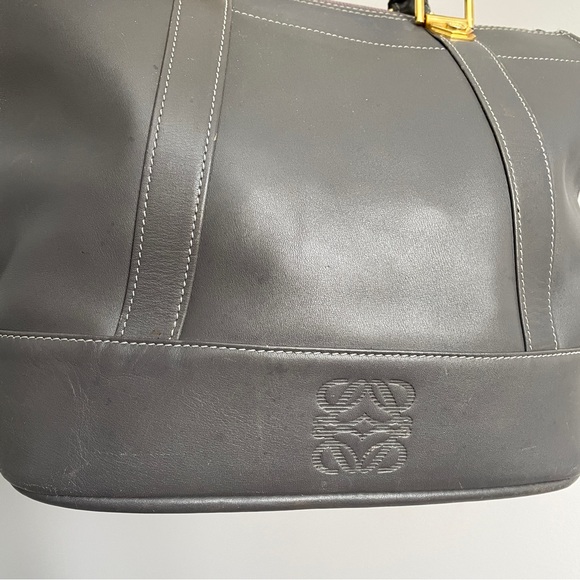 Vintage Loewe Gray Leather Top Handle Purse w/ COA - made in Spain 🇪🇸 - Picture 2 of 16